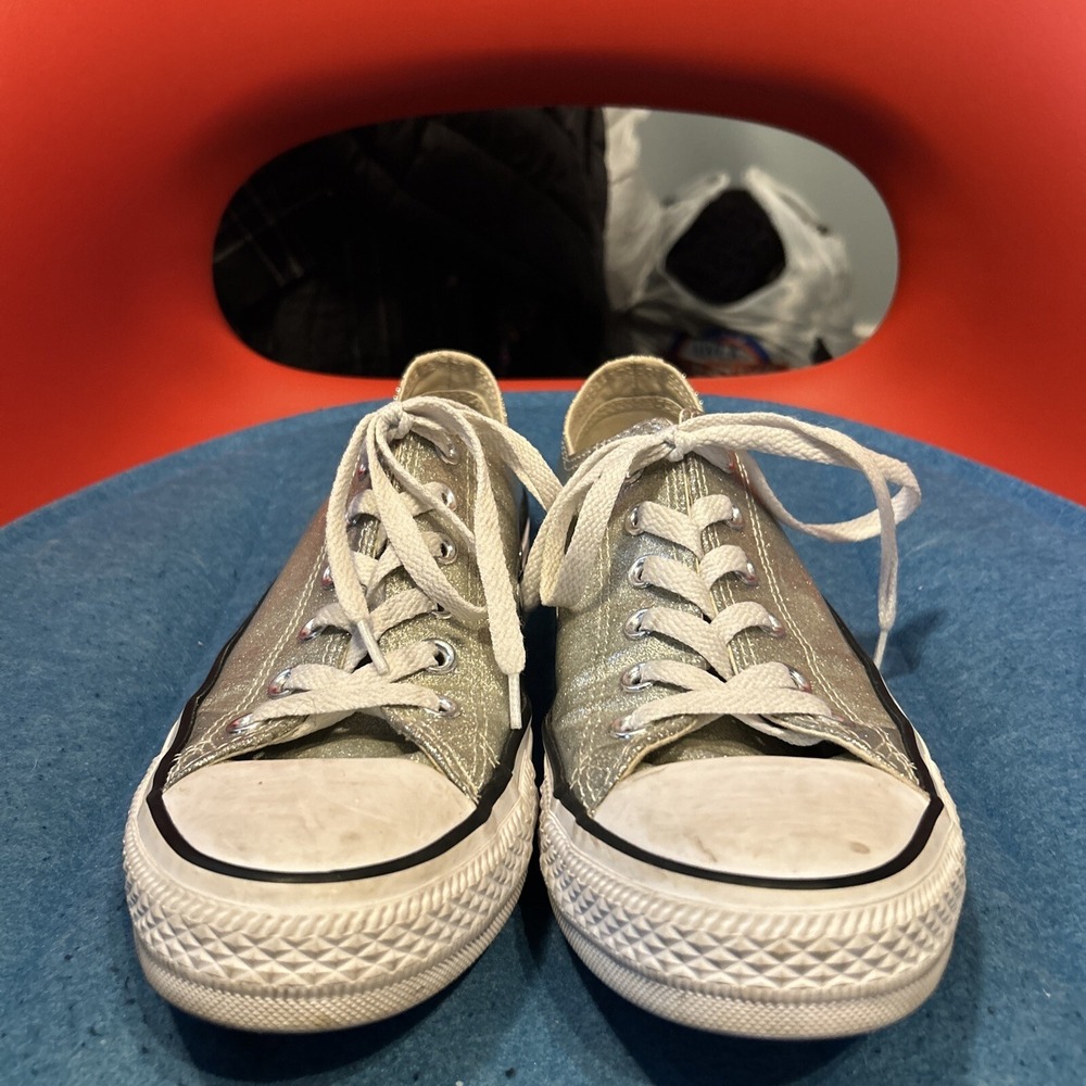 Converse Chuck Taylor All Star Women's Size 9 Silver Sneakers Shoes 562483C VGC